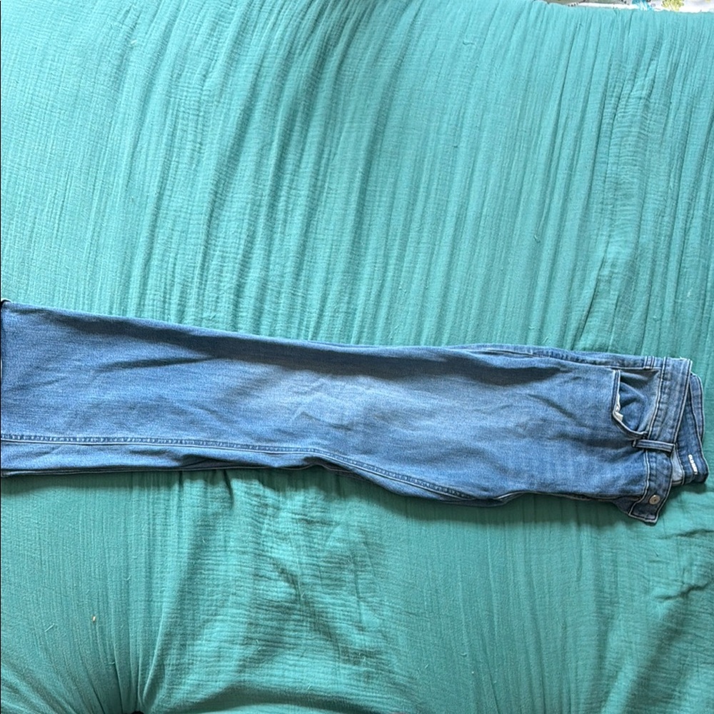 Classic Light Blue Women’s Stretch Jeans